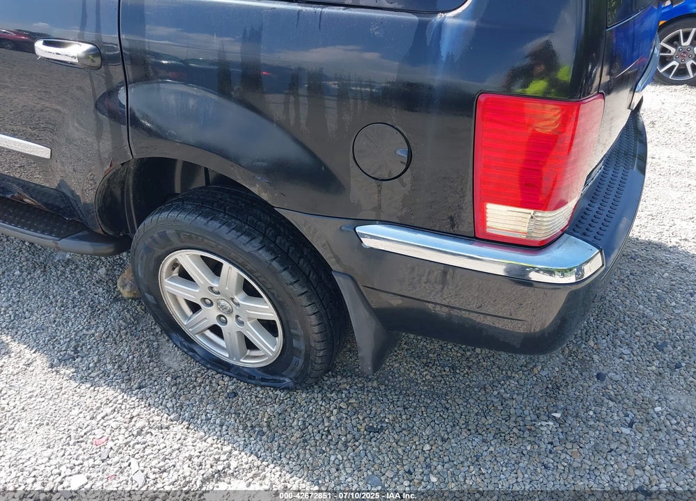 2008 CHRYSLER ASPEN VIN: 1A8HW58N68F110681