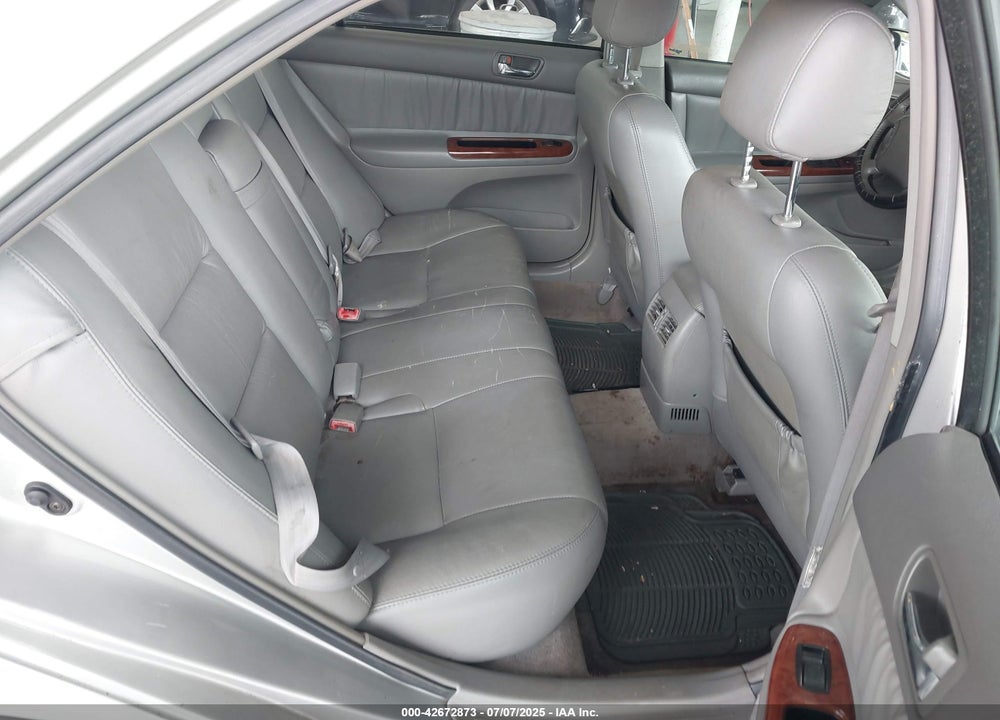 2005 TOYOTA CAMRY XLE V6 VIN: 4T1BF30K75U110503