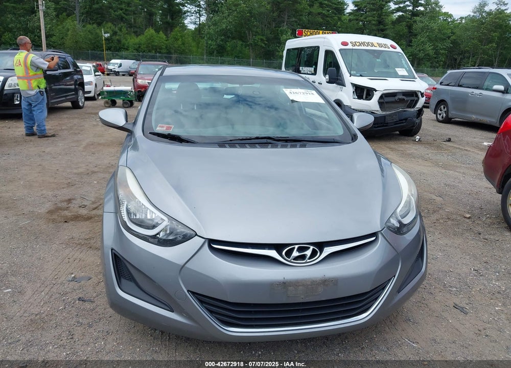 2015 HYUNDAI ELANTRA SE VIN: KMHDH4AE4FU443731