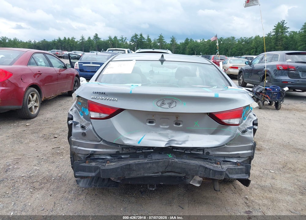 2015 HYUNDAI ELANTRA SE VIN: KMHDH4AE4FU443731