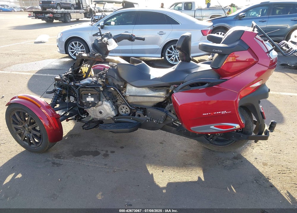 2015 CAN-AM SPYDER ROADSTER RT/RT-S/S SERIES/LTD VIN: 2BXNBDD2XFV004260
