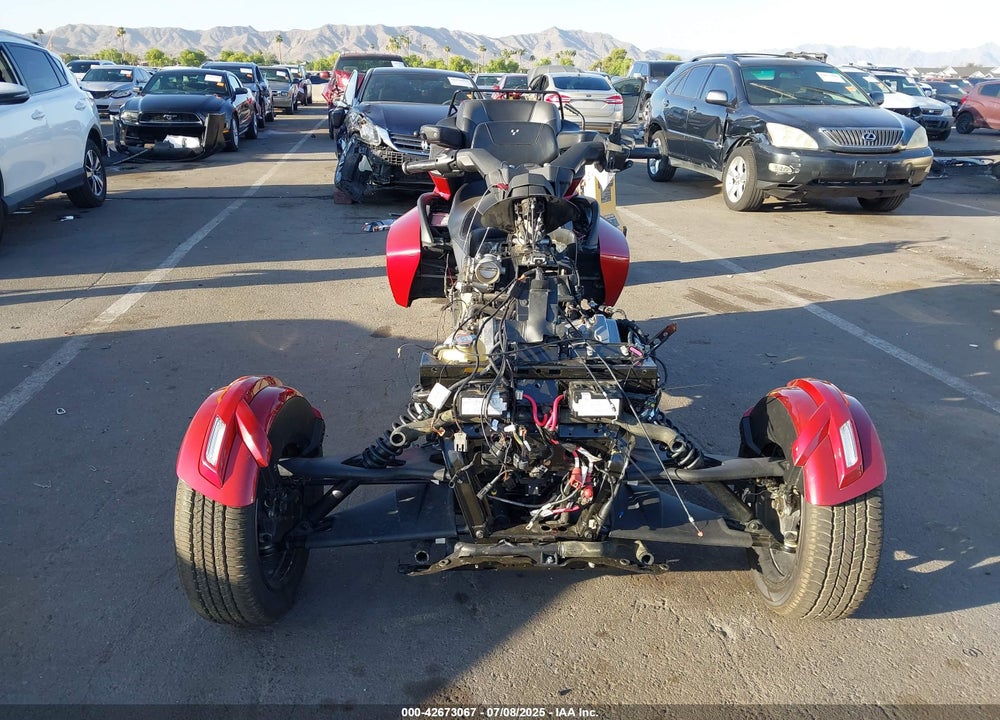 2015 CAN-AM SPYDER ROADSTER RT/RT-S/S SERIES/LTD VIN: 2BXNBDD2XFV004260