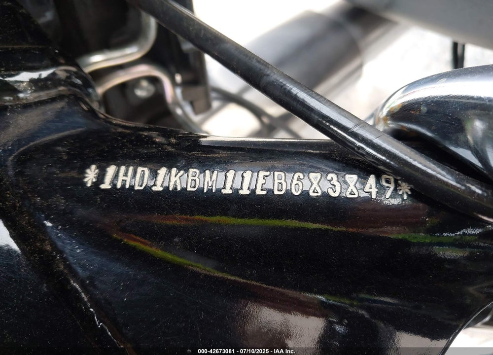 2014 HARLEY-DAVIDSON FLHX STREET GLIDE VIN: 1HD1KBM11EB683849