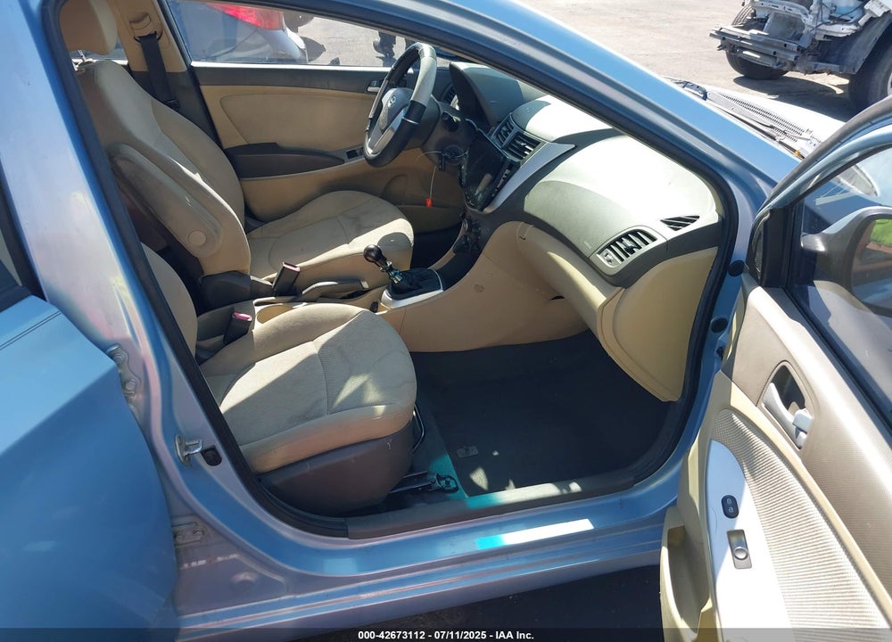 2013 HYUNDAI ACCENT VIN: KMHCT4AE8DU306413
