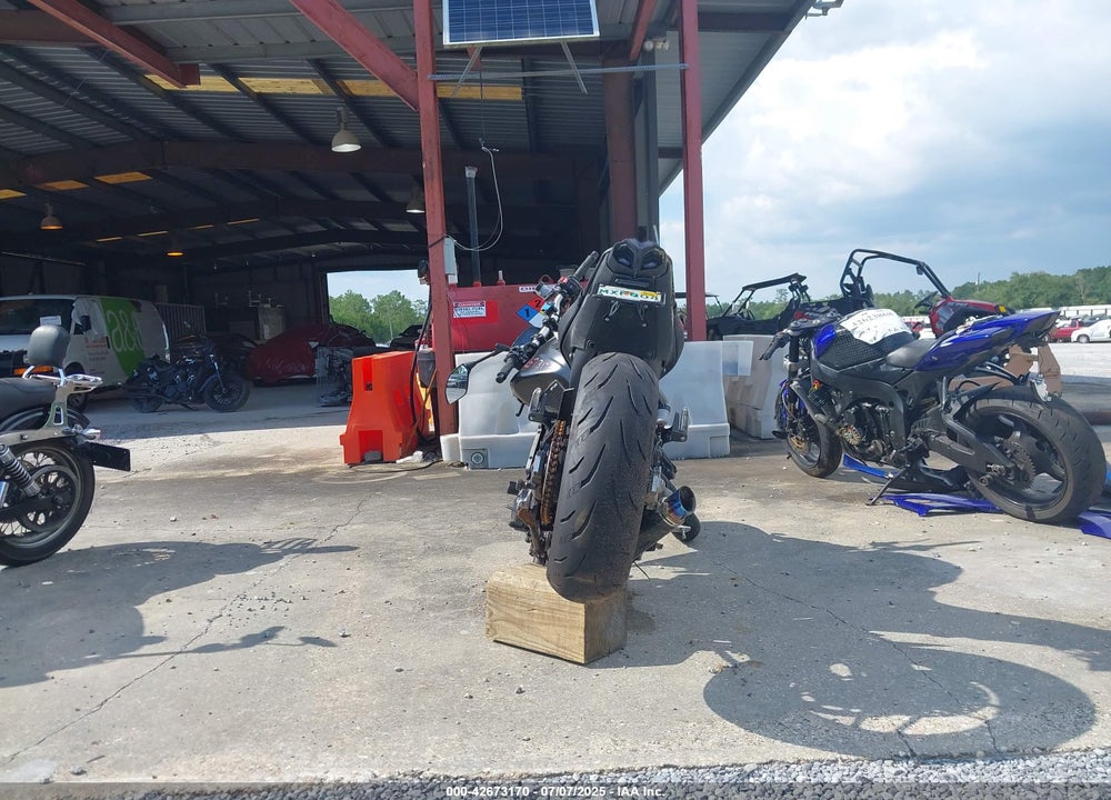 2023 YAMAHA MT09 VIN: JYARN71E4PA004872