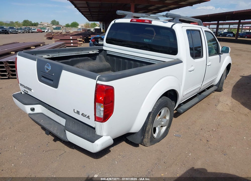 2008 NISSAN FRONTIER LE VIN: 1N6AD07W98C435867