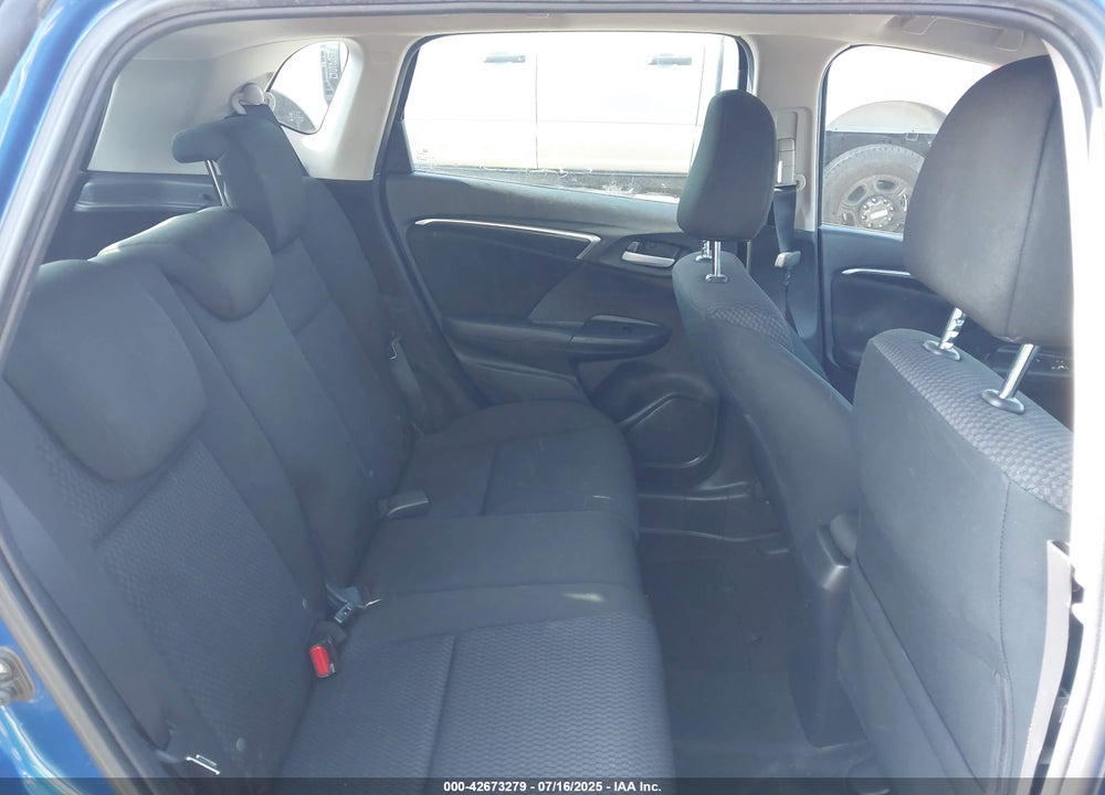 2019 HONDA FIT LX VIN: 3HGGK5H43KM753004