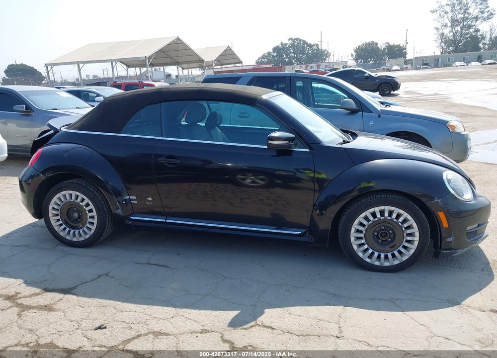 2015 VOLKSWAGEN BEETLE VIN: 3VW517AT7FM812242