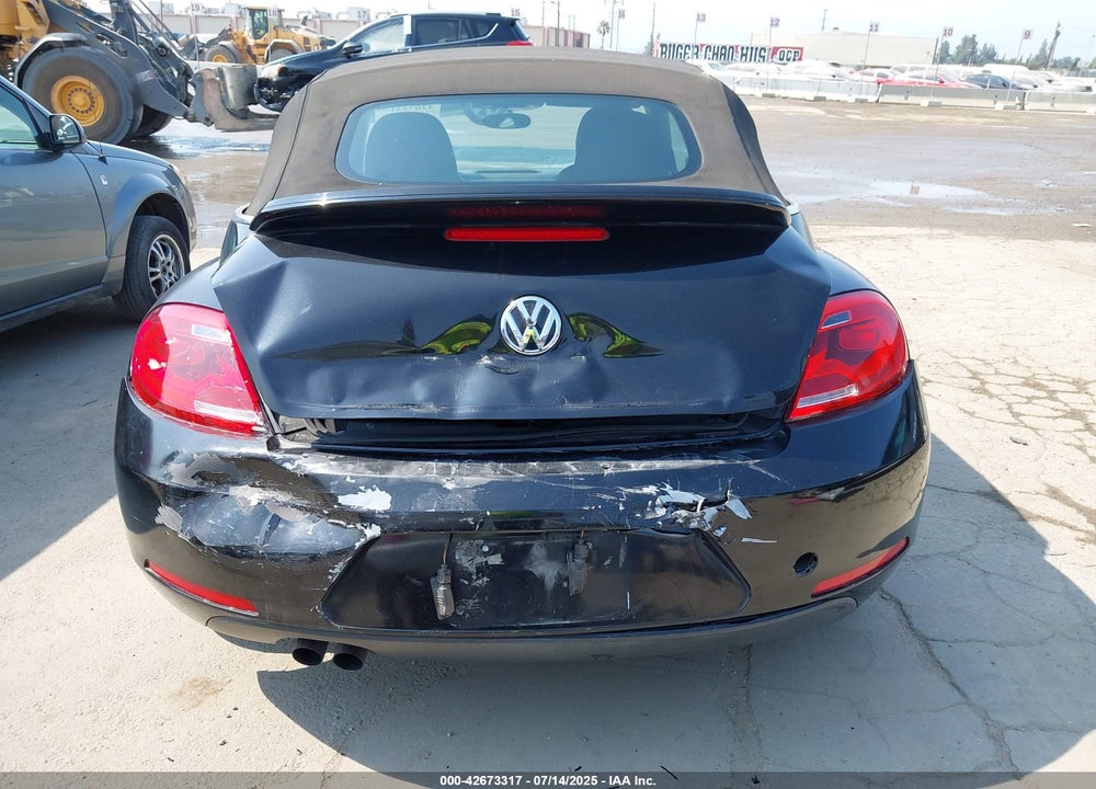 2015 VOLKSWAGEN BEETLE VIN: 3VW517AT7FM812242