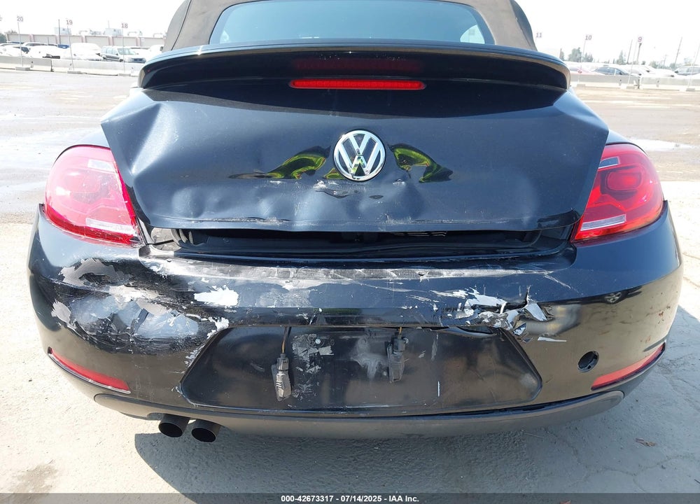 2015 VOLKSWAGEN BEETLE VIN: 3VW517AT7FM812242