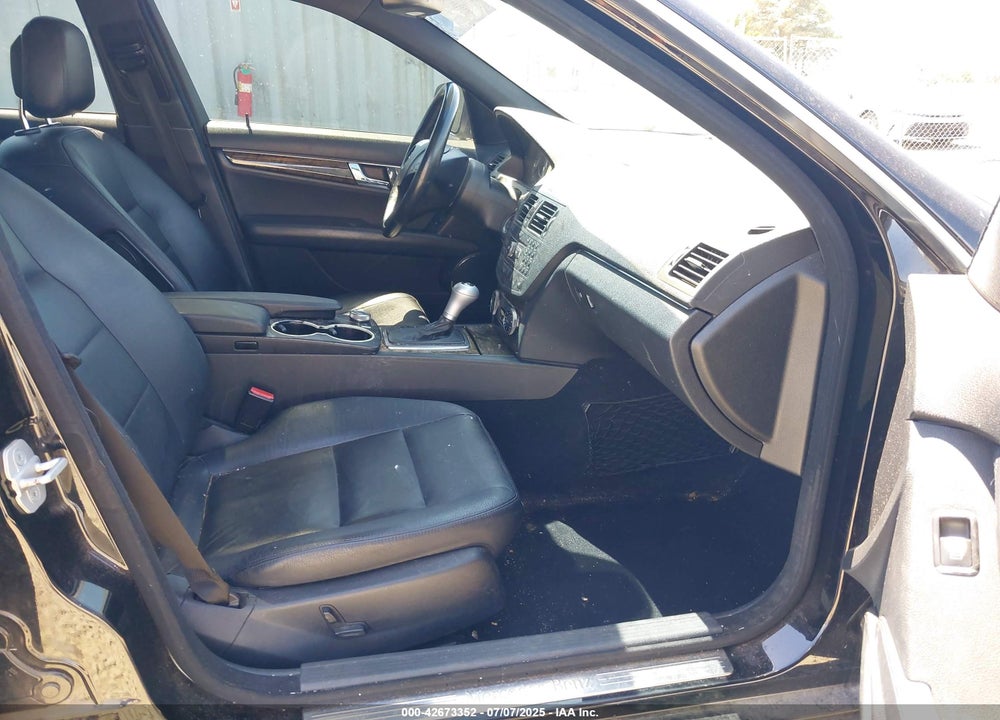 2008 MERCEDES-BENZ C 350 SPORT VIN: WDDGF56X88F091225