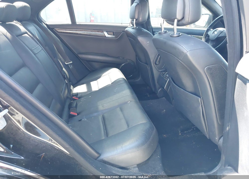 2008 MERCEDES-BENZ C 350 SPORT VIN: WDDGF56X88F091225