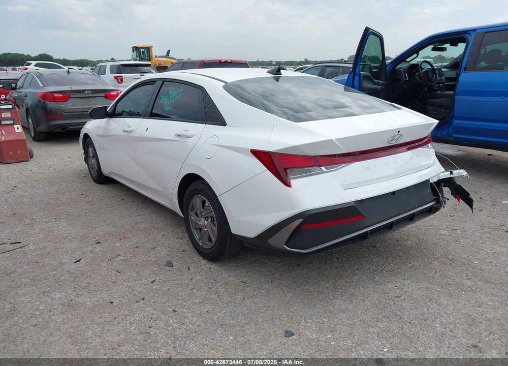 2025 HYUNDAI ELANTRA VIN: KMHLL4DG8SU955249