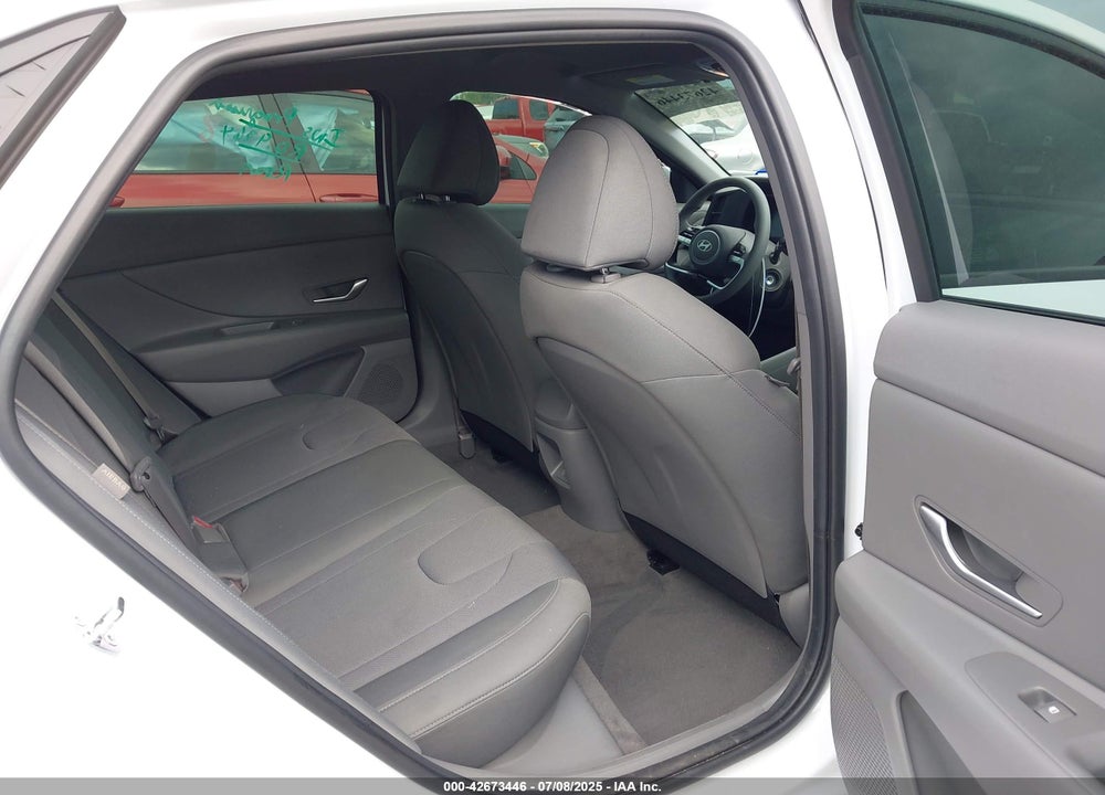 2025 HYUNDAI ELANTRA VIN: KMHLL4DG8SU955249