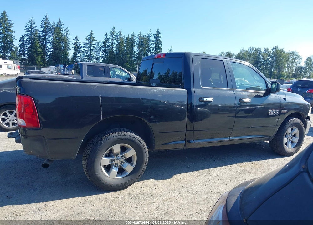 2016 RAM 1500 SLT VIN: 1C6RR7GT3GS324619