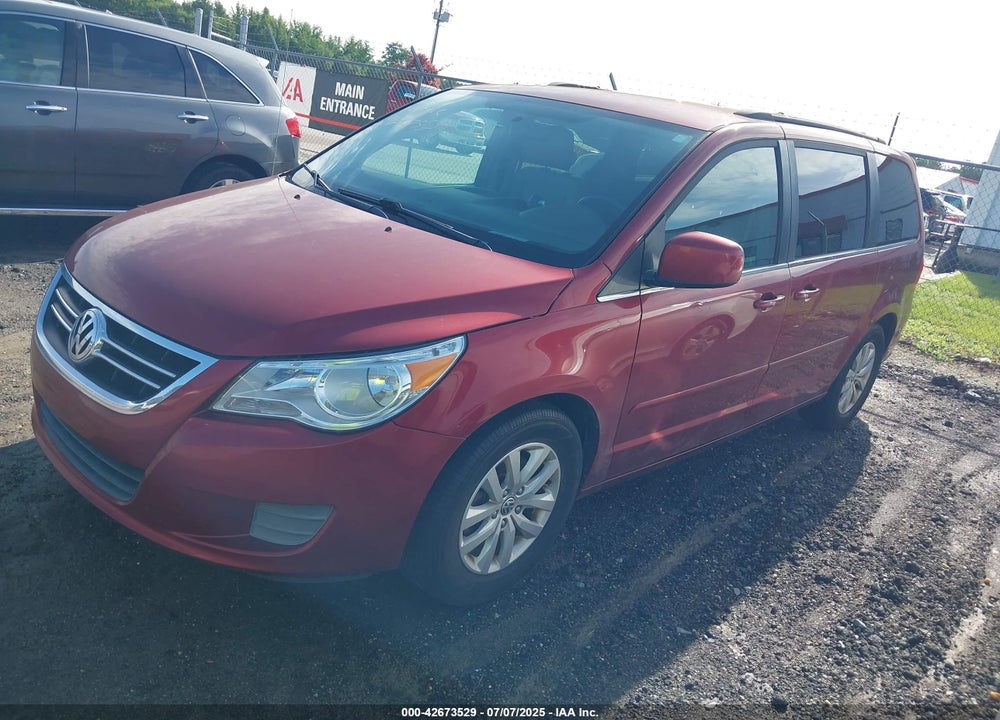 2012 VOLKSWAGEN ROUTAN VIN: 2C4RVABG6CR136331