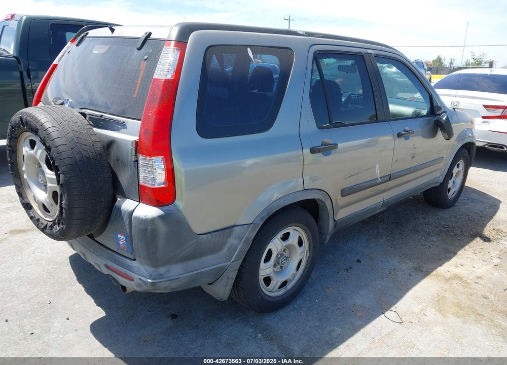 2005 HONDA CR-V LX VIN: JHLRD68585C016177