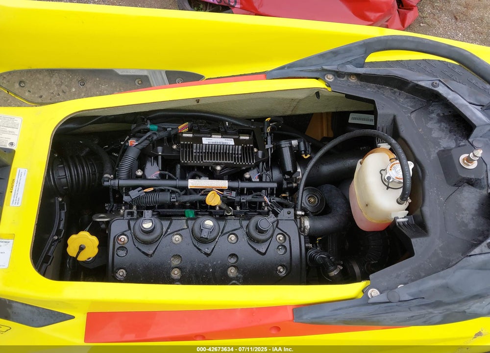 2015 SEADOO --- VIN: YDV15829B515