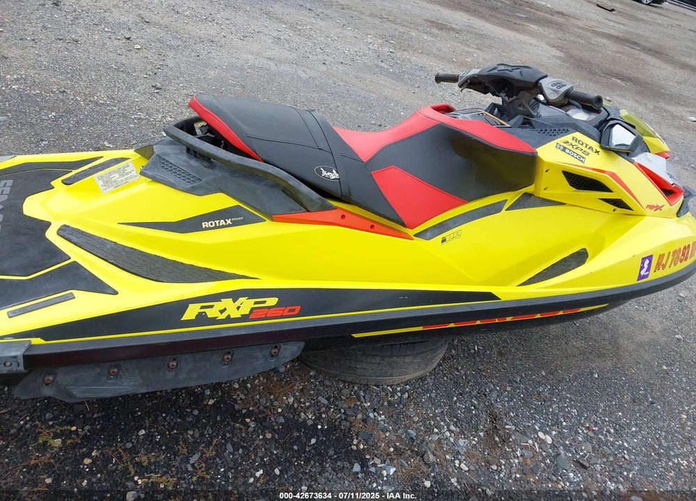 2015 SEADOO --- VIN: YDV15829B515