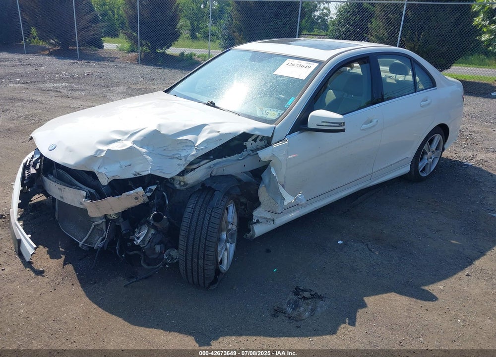2011 MERCEDES-BENZ C 300 VIN: WDDGF8BB3BR159870