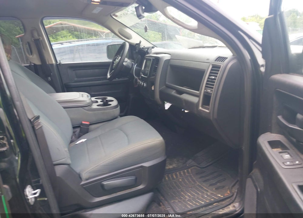 2016 RAM 1500 VIN: 1C6RR6FG6GS270148