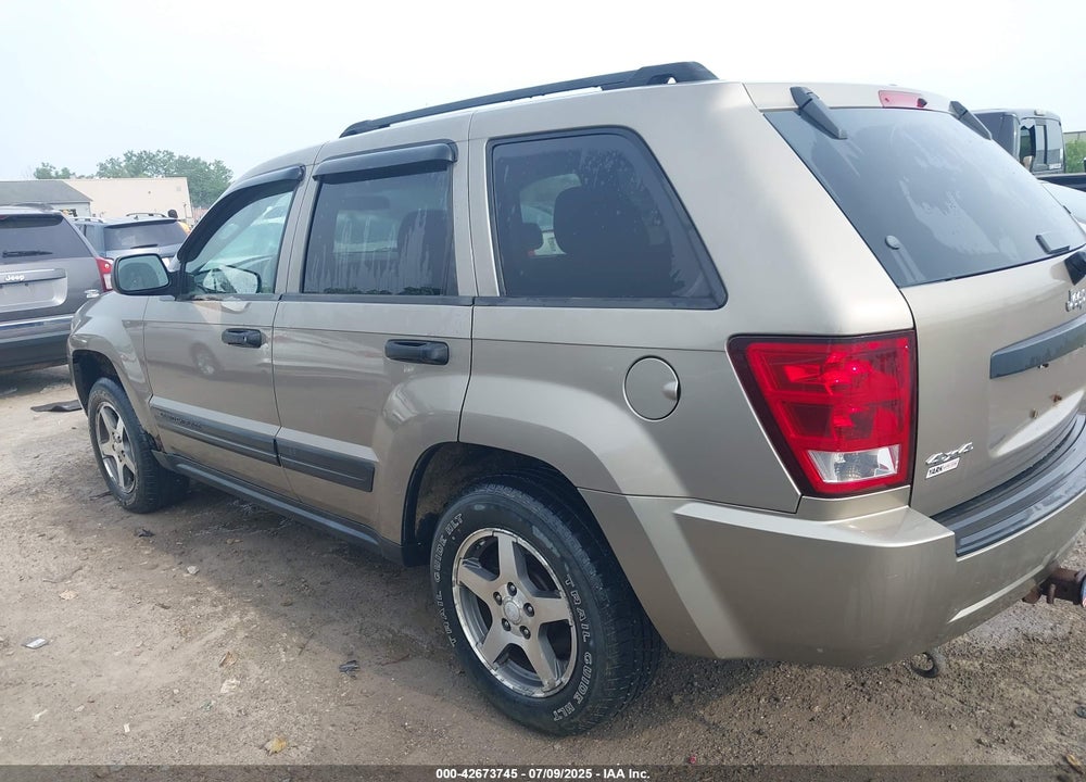 2005 JEEP GRAND CHEROKEE LAREDO VIN: 1J4GR48K75C719070