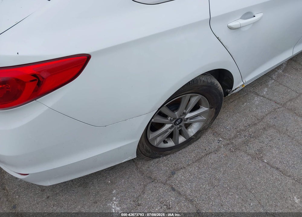 2016 HYUNDAI SONATA VIN: 5NPE24AF6GH370571