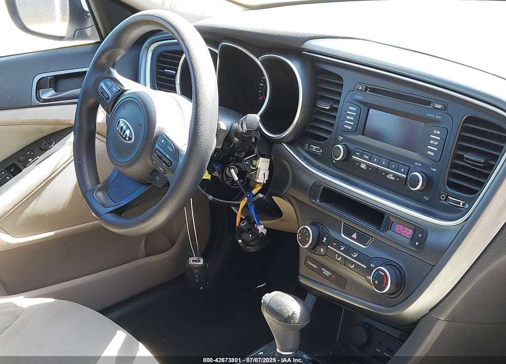 2015 KIA OPTIMA VIN: KNAGM4A7XF5528918