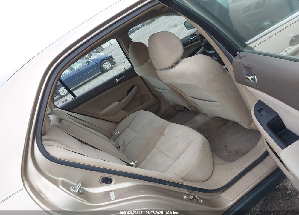 2005 HONDA ACCORD 2.4 LX VIN: 1HGCM56415A132762