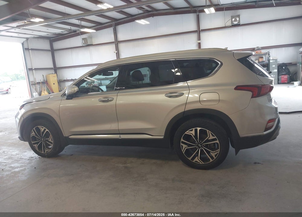 2019 HYUNDAI SANTA FE VIN: 5NMS5CAA9KH112432