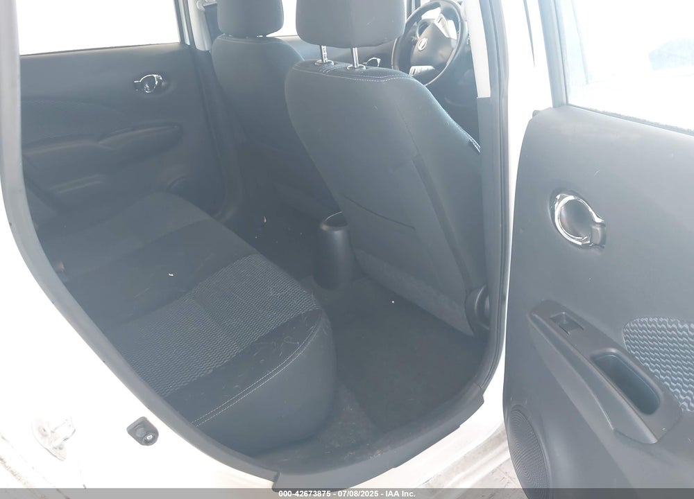 2015 NISSAN VERSA NOTE VIN: 3N1CE2CP8FL430215