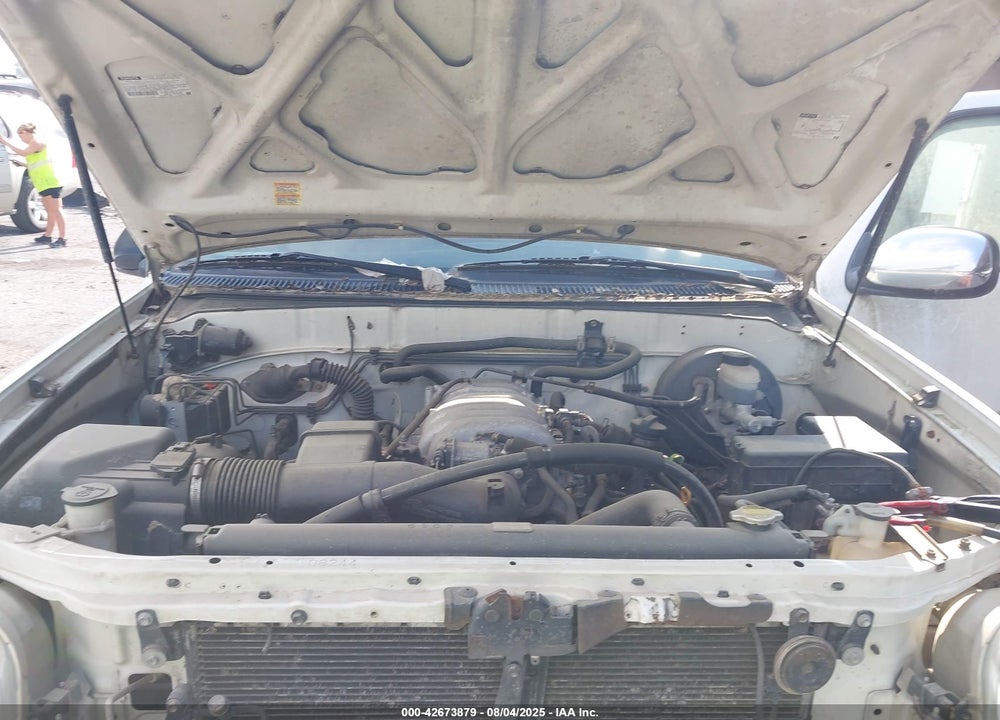 2003 TOYOTA TUNDRA SR5 V8 VIN: 5TBRT34153S355422