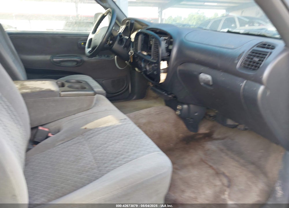 2003 TOYOTA TUNDRA SR5 V8 VIN: 5TBRT34153S355422
