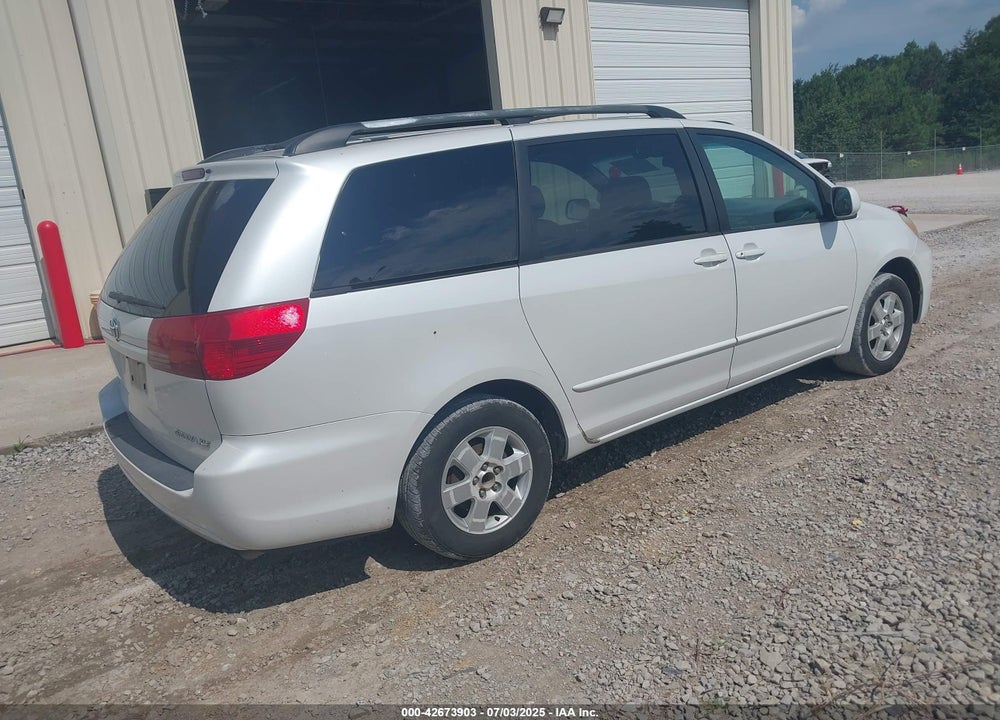 2004 TOYOTA SIENNA XLE VIN: 5TDZA22C14S054143