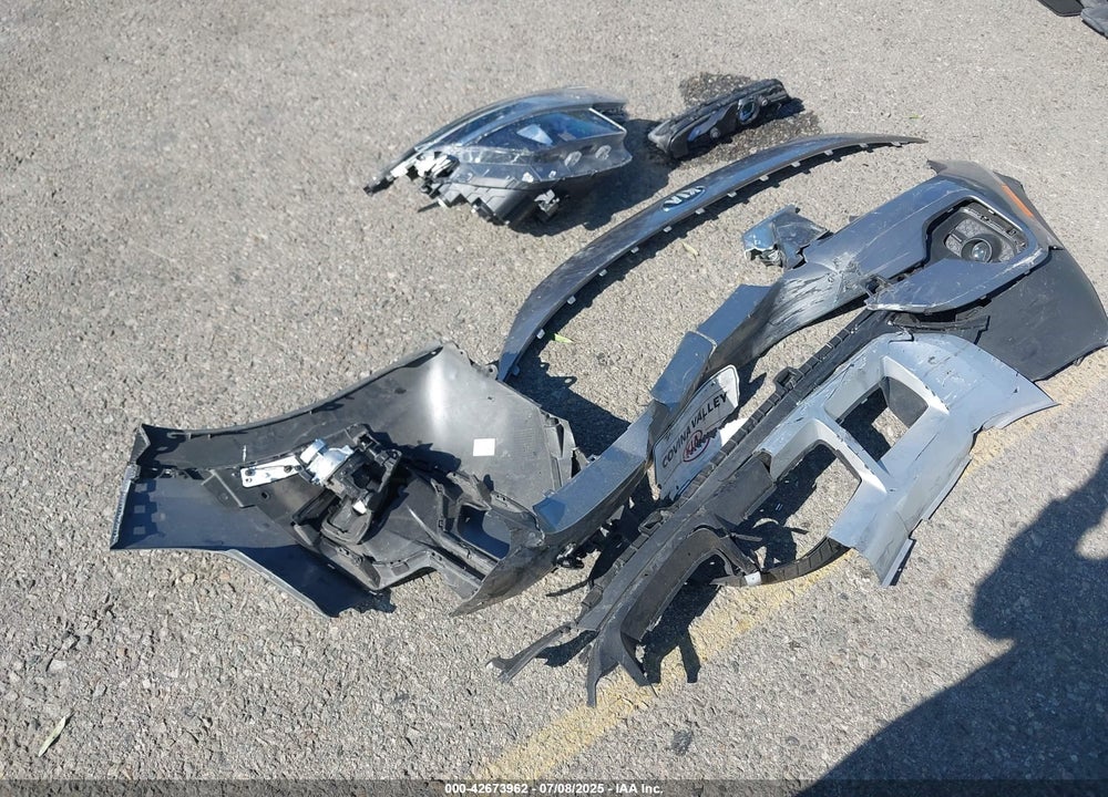 2021 KIA SELTOS VIN: KNDERCAA6M7196382