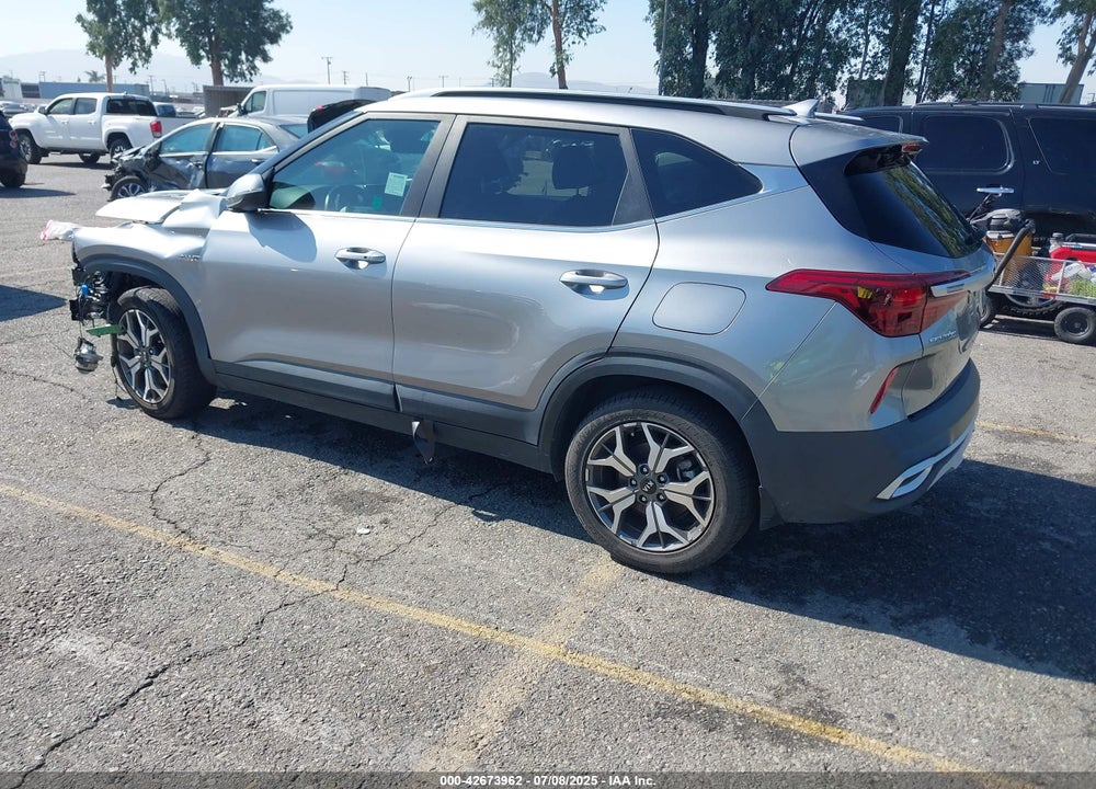 2021 KIA SELTOS VIN: KNDERCAA6M7196382
