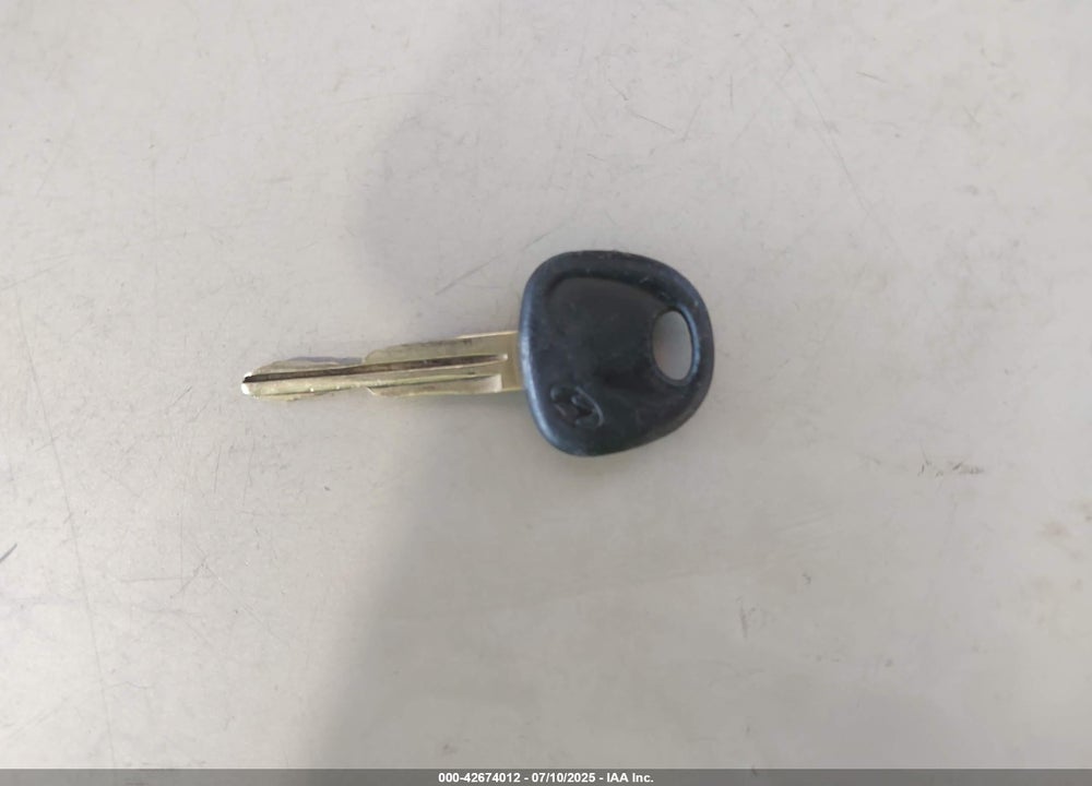 1999 HYUNDAI ELANTRA VIN: KMHJW25F5XU142550