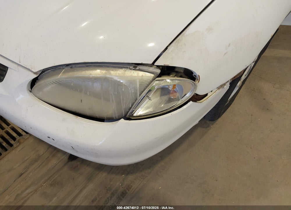 1999 HYUNDAI ELANTRA VIN: KMHJW25F5XU142550