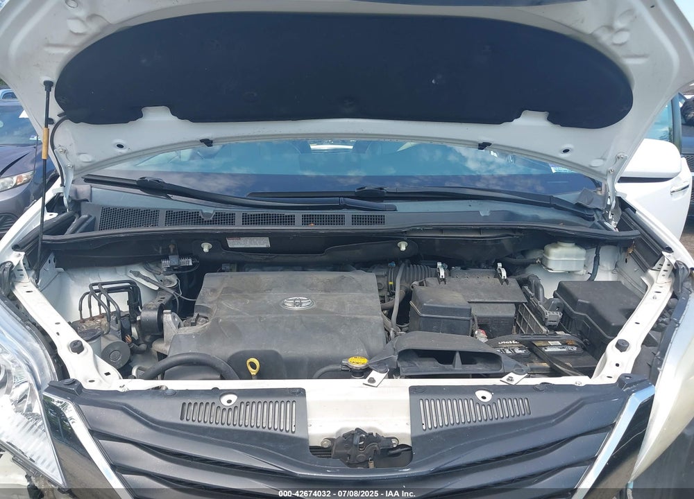 2013 TOYOTA SIENNA VIN: 5TDYK3DC9DS400175