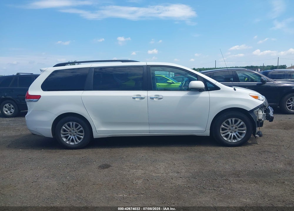 2013 TOYOTA SIENNA VIN: 5TDYK3DC9DS400175