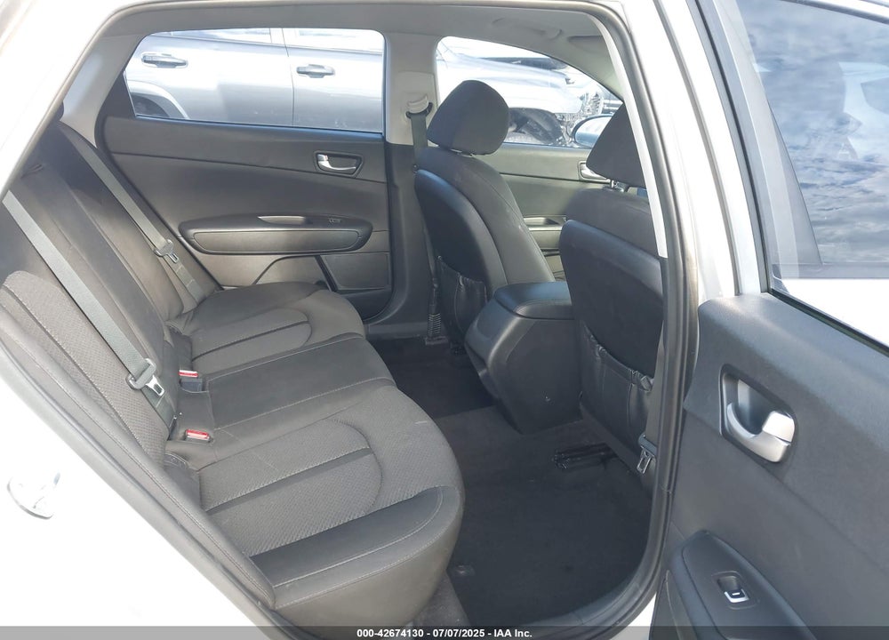 2016 KIA OPTIMA VIN: 5XXGT4L38GG079249