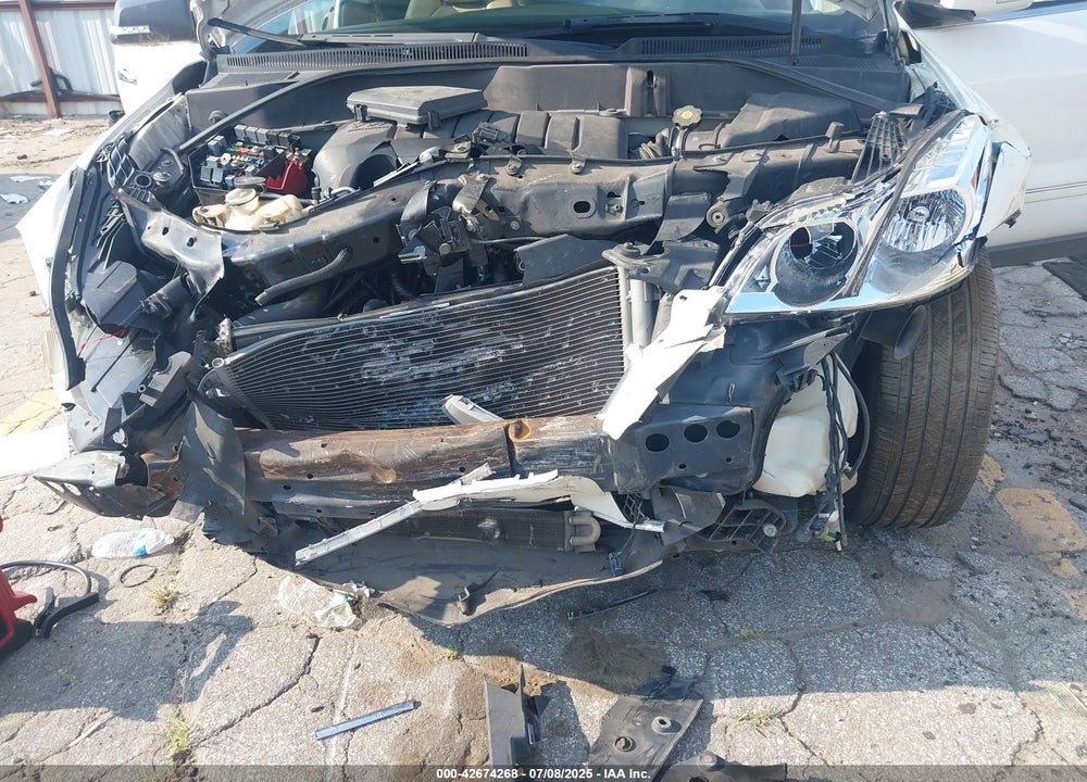 2011 CHEVROLET TRAVERSE VIN: 1GNKRLED4BJ200492