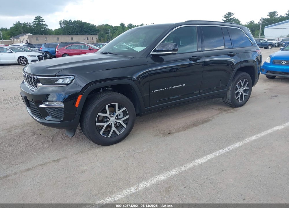 2025 JEEP GRAND CHEROKEE LIMITED 4X4 VIN: 1C4RJHBG3S8646974