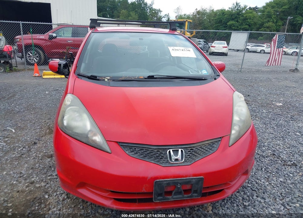 2013 HONDA FIT VIN: JHMGE8H36DC007793
