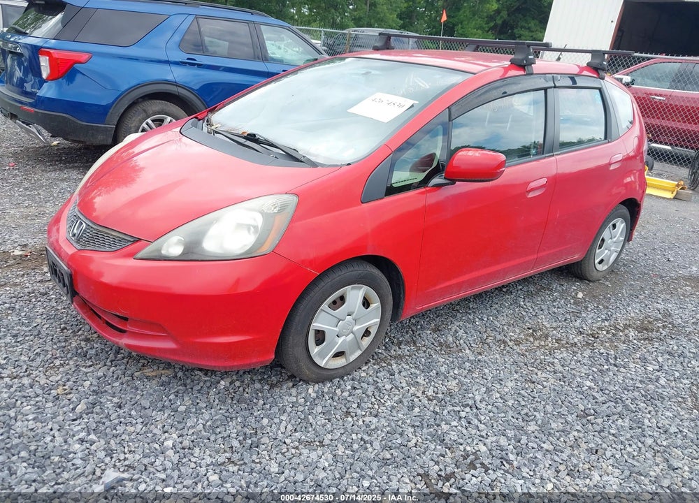2013 HONDA FIT VIN: JHMGE8H36DC007793