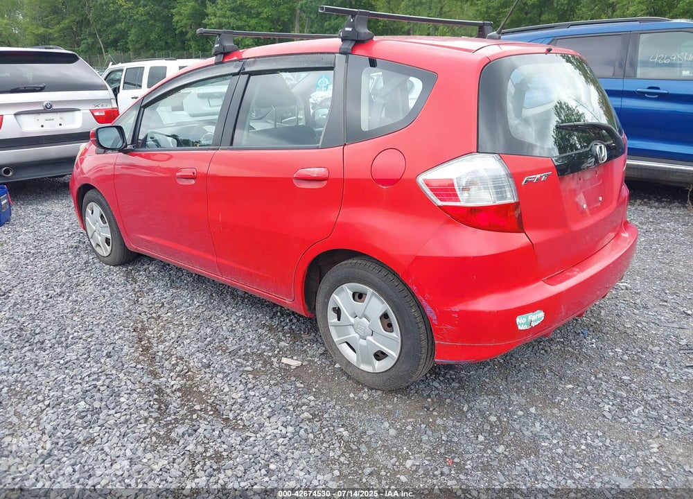 2013 HONDA FIT VIN: JHMGE8H36DC007793
