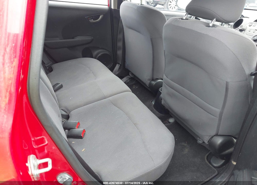 2013 HONDA FIT VIN: JHMGE8H36DC007793