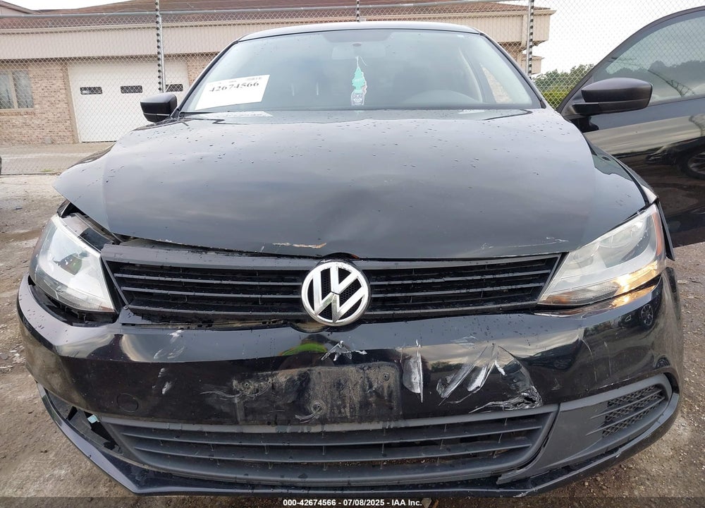 2011 VOLKSWAGEN JETTA VIN: 3VW2K7AJ4BM069287