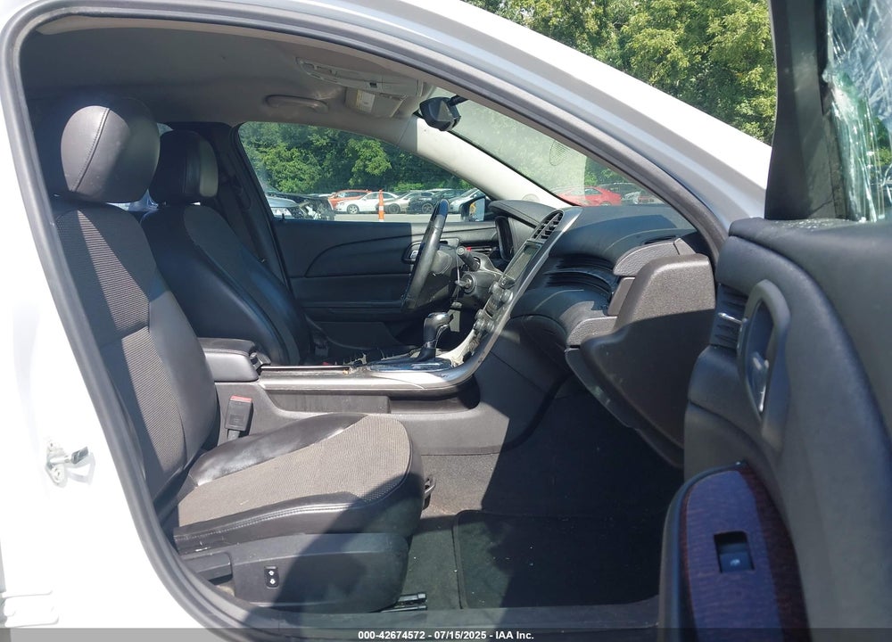 2013 CHEVROLET MALIBU VIN: 1G11E5SA1DF286879