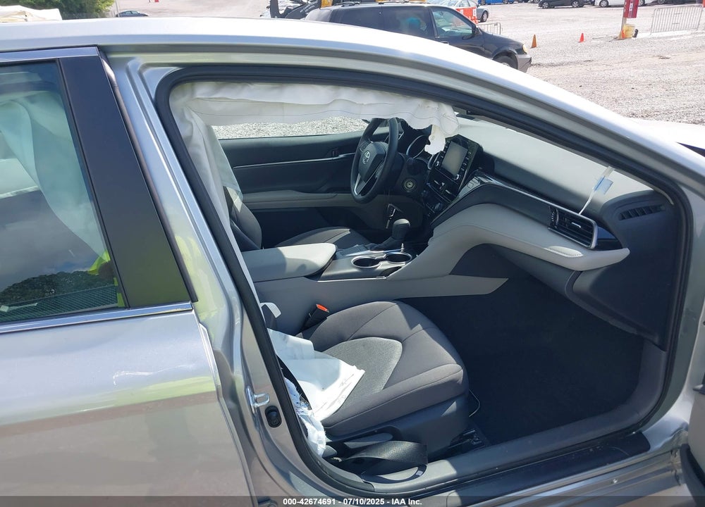 2024 TOYOTA CAMRY LE VIN: 4T1C11AKXRU247771